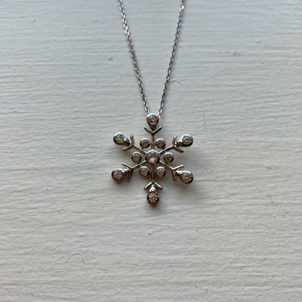 Snowflake Necklace